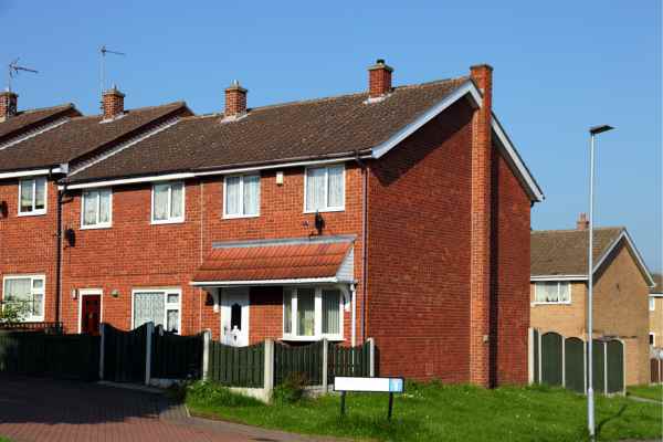 Can I Alter The Party Wall Surveyor? - A Crucial Guide From Faulkner Surveyors 3 Do you want to change the party wall surveyor you are using? Get the best results from Faulkners Redhill NOW!