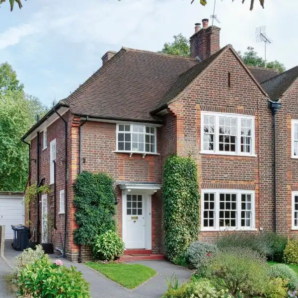 Scenarios 2 Image of UK family home - faulkners scenarios Redhill